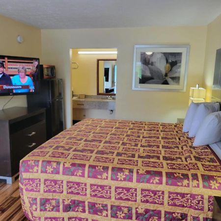 Country Hearth Inn & Suites CartersvilleCartersville  Kültér fotó