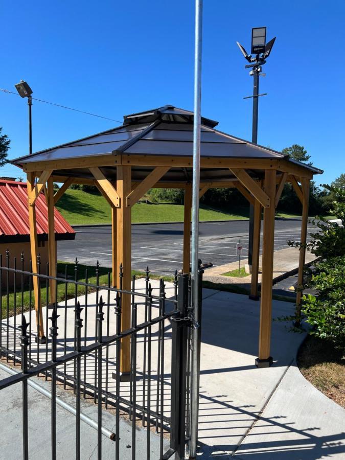 Country Hearth Inn & Suites CartersvilleCartersville  Kültér fotó