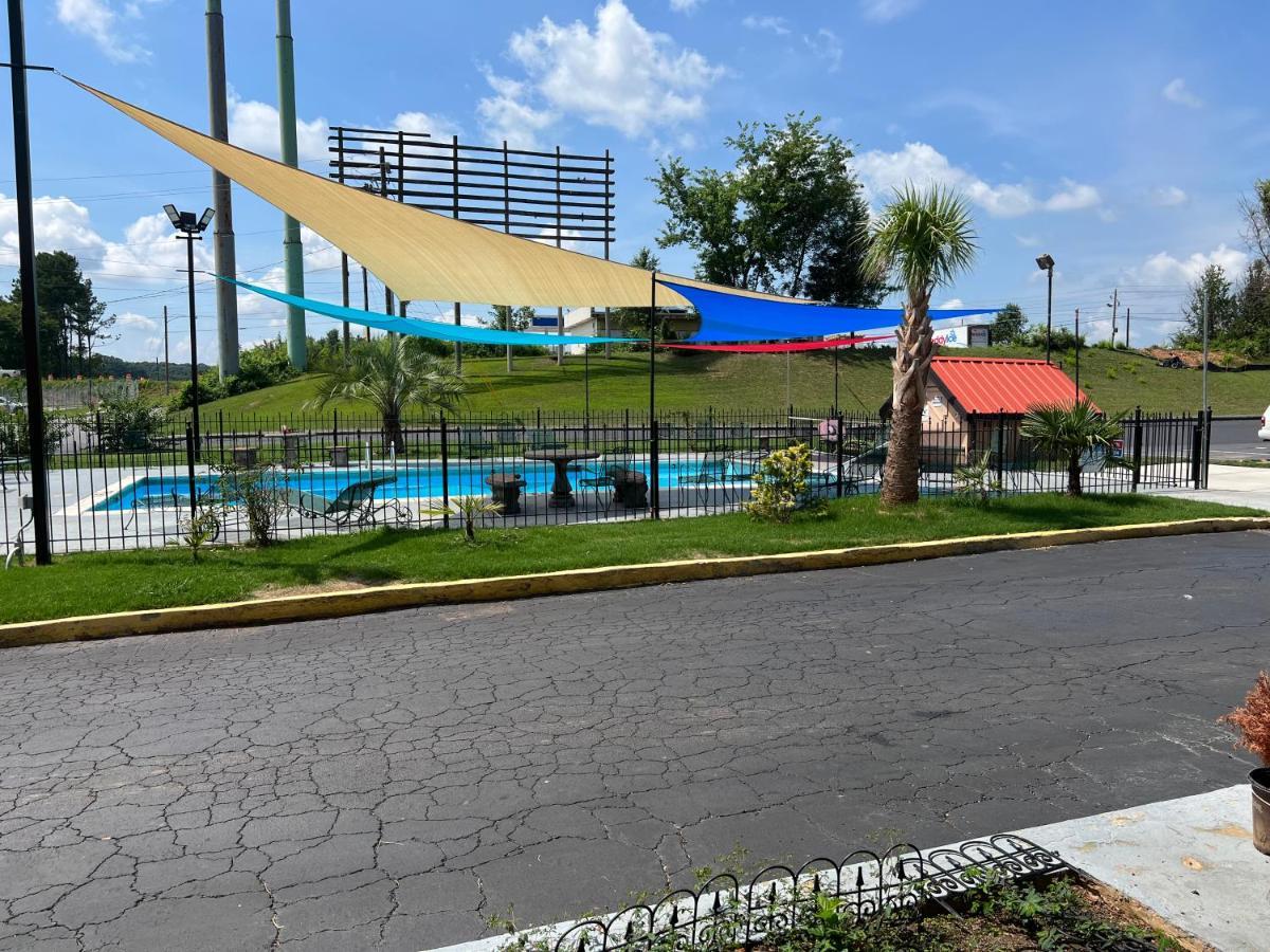 Country Hearth Inn & Suites CartersvilleCartersville  Kültér fotó
